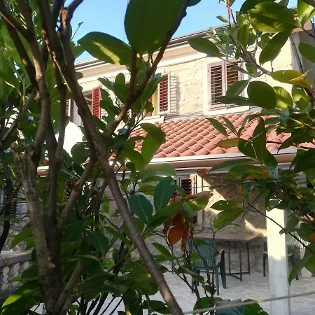 Apartment House Pelcic *