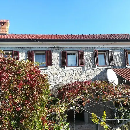 House Pelcic Апартаменты