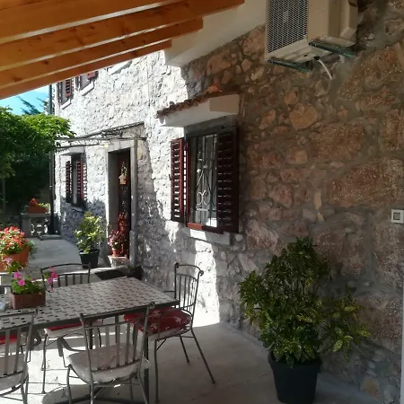 Daire House Pelcic *